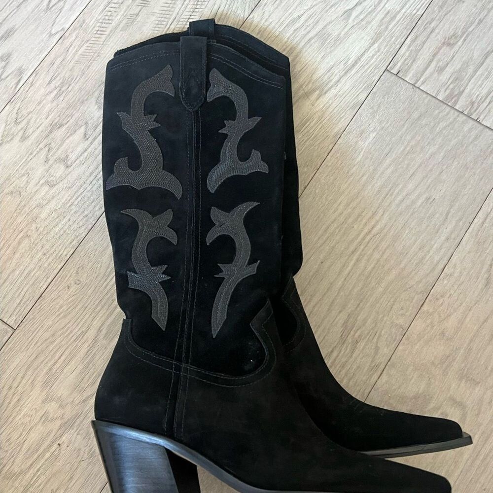 Dolce Vita Black Embroidered Heeled Boots Size 9.5 - Picture 3 of 6